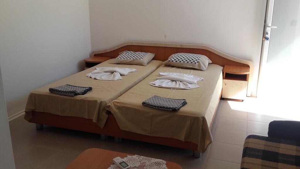 Global Ville Apartcomplex Sunny Beach Ngoại thất bức ảnh