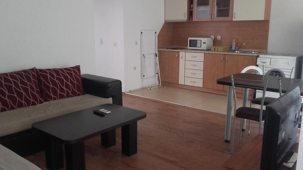 Global Ville Apartcomplex Sunny Beach Ngoại thất bức ảnh