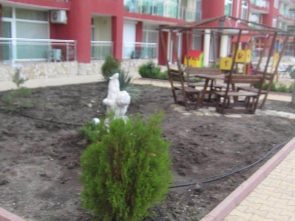 Global Ville Apartcomplex Sunny Beach Ngoại thất bức ảnh
