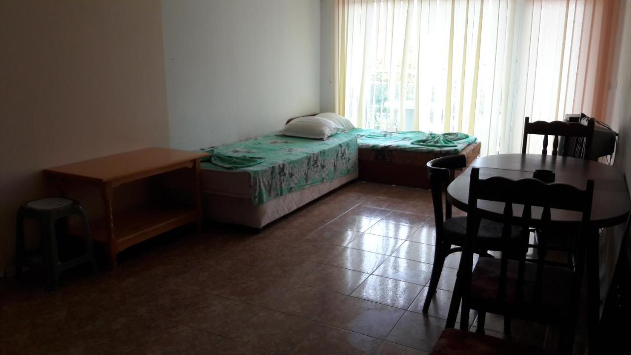 Global Ville Apartcomplex Sunny Beach Ngoại thất bức ảnh