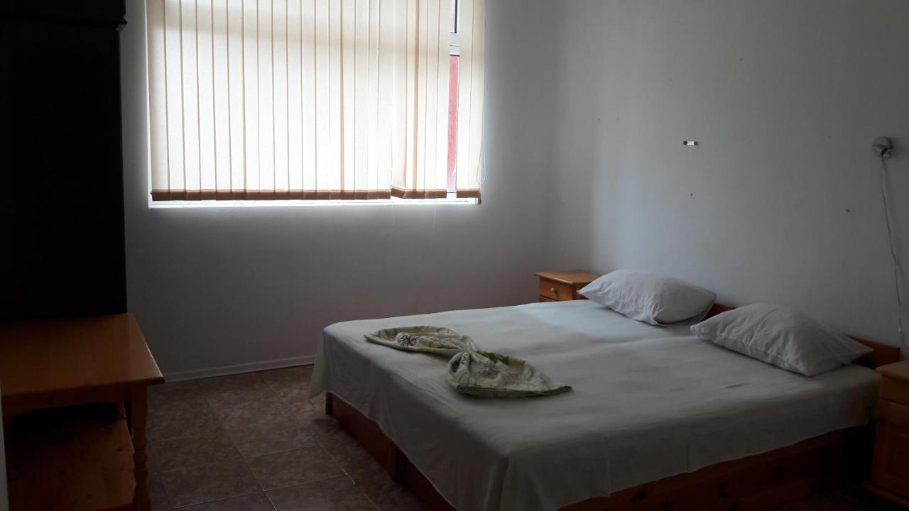 Global Ville Apartcomplex Sunny Beach Ngoại thất bức ảnh