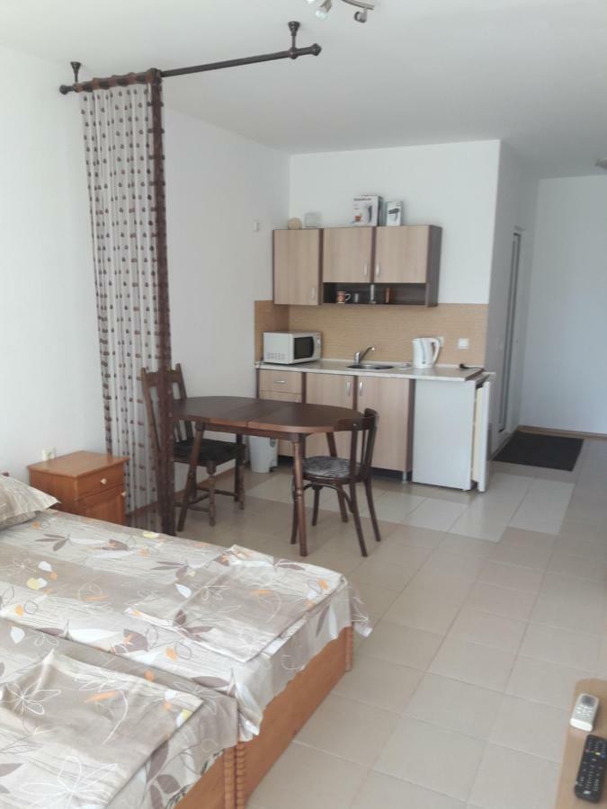 Global Ville Apartcomplex Sunny Beach Ngoại thất bức ảnh